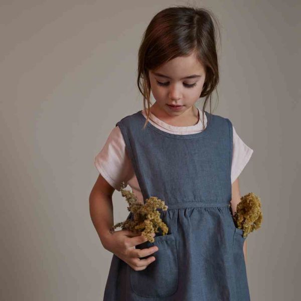 Nora-pinafore-robe-tablier-lin-bebe-enfant-matona