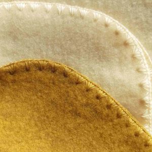 Engel-natur_couverture-bebe-laine-polaire-bio