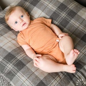 body croisé manches courtes popolini laine et soie cannelle
